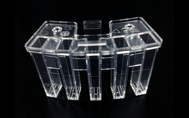 Biochemical & immunoassay cuvette